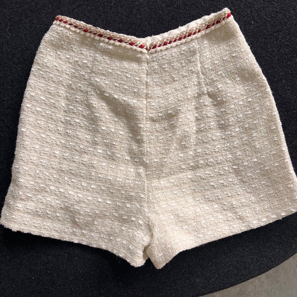 Mango // High Waist // Cream Shorts with Red Trim - Picture 4 of 8